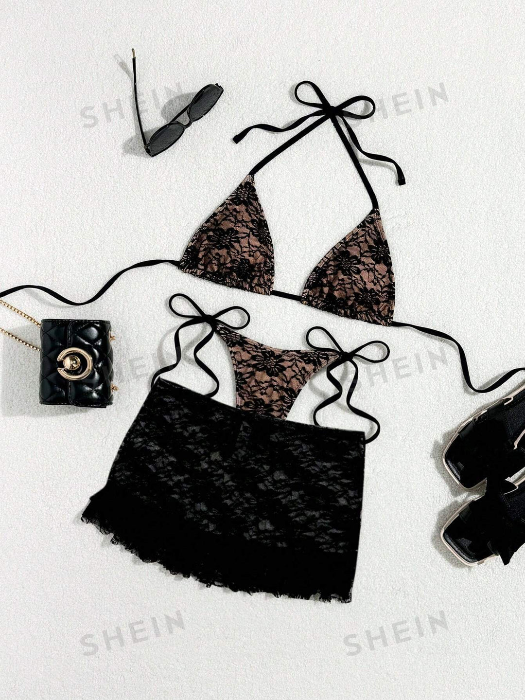 Damen Spitzen-Bikini mit floralem Design und fließendem Rock Echo Archiv