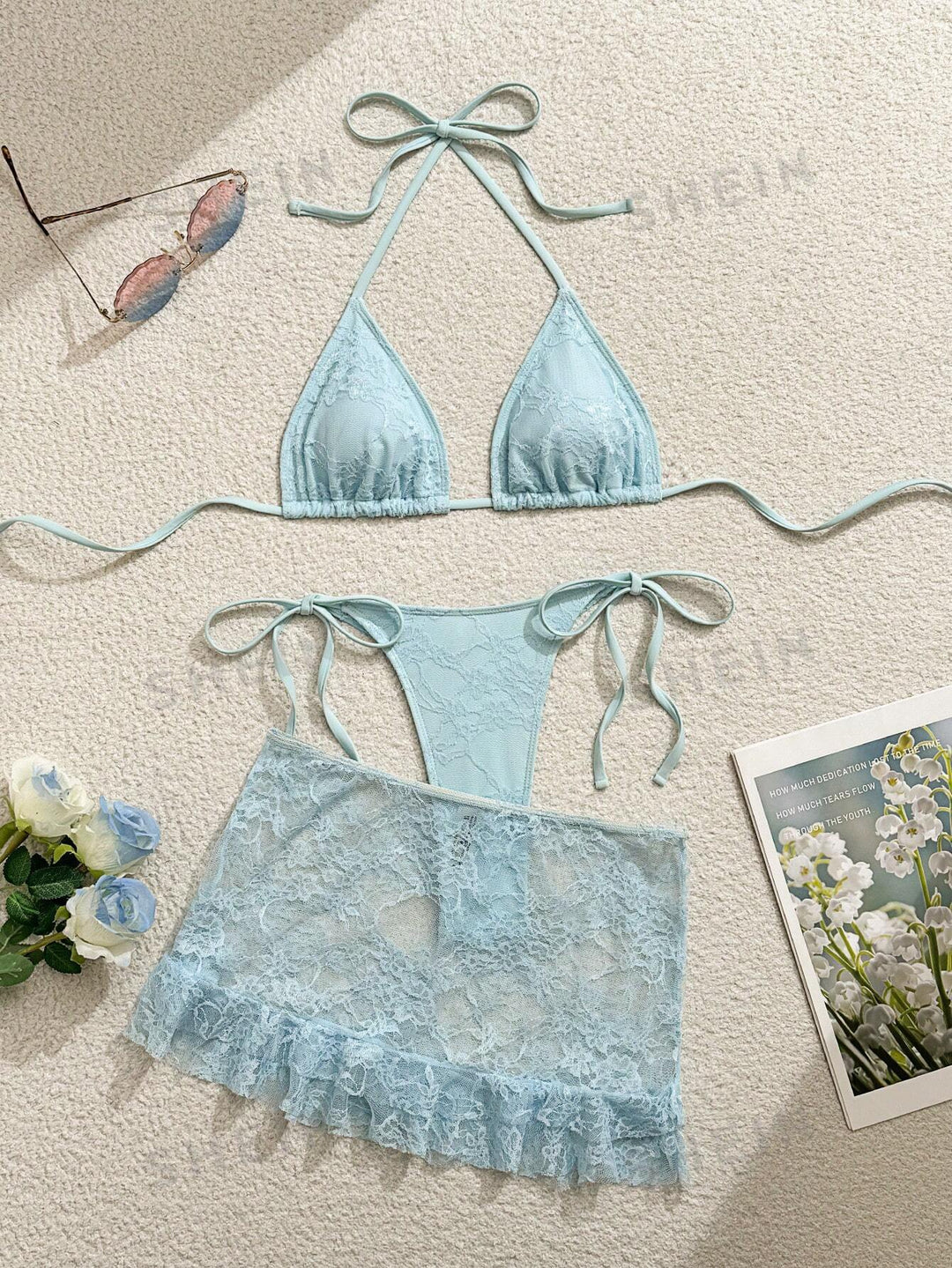 Damen Spitzen-Bikini mit floralem Design und fließendem Rock Echo Archiv