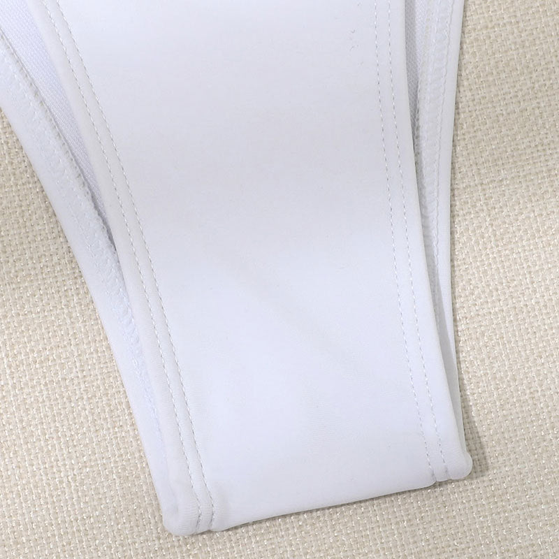 Damen Bikini-Höschen mit hohem Beinausschnitt und regulierbaren Seitenbändern Echo Archiv