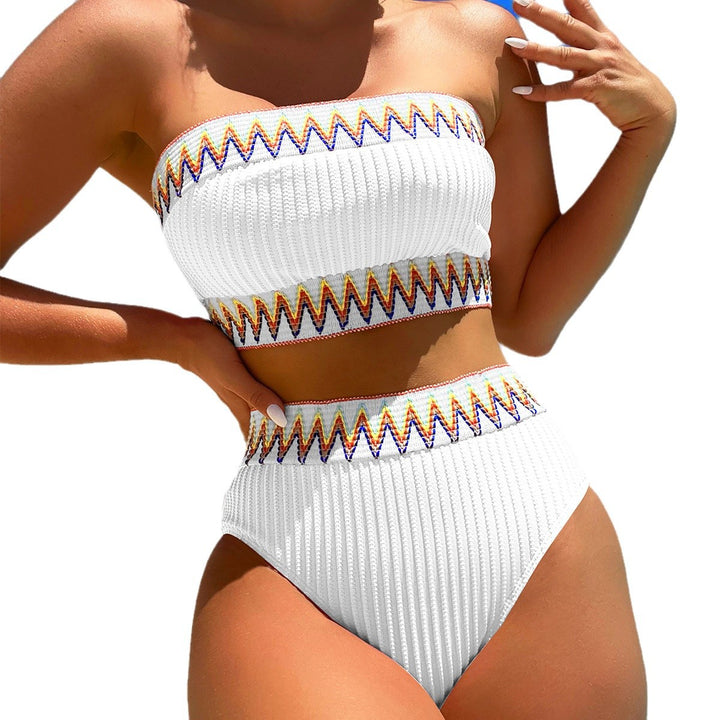 Damen Hochgeschnittener Bandeau-Bikini mit farbenfrohem Zick-Zack-Muster Echo Archiv