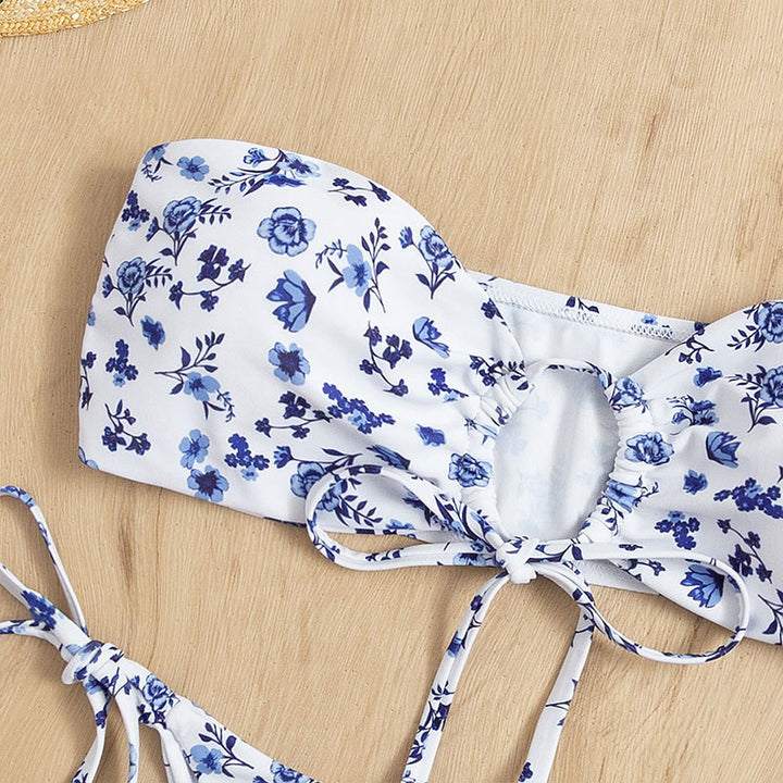 Damen Bandeau-Bikini mit verspieltem Blumendesign Echo Archiv