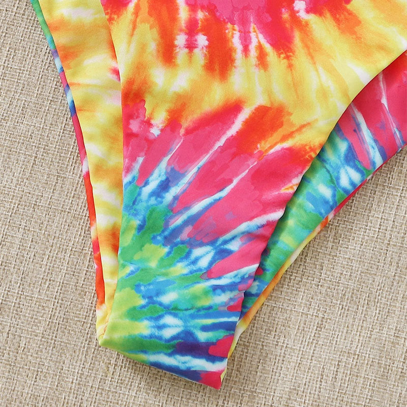 Damen Bandeau-Bikini im trendigen Batikmuster Echo Archiv