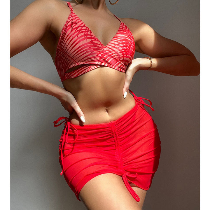 Damen Bikini-Set mit verspieltem Wickelrock und raffinierten Schnürdetails Echo Archiv