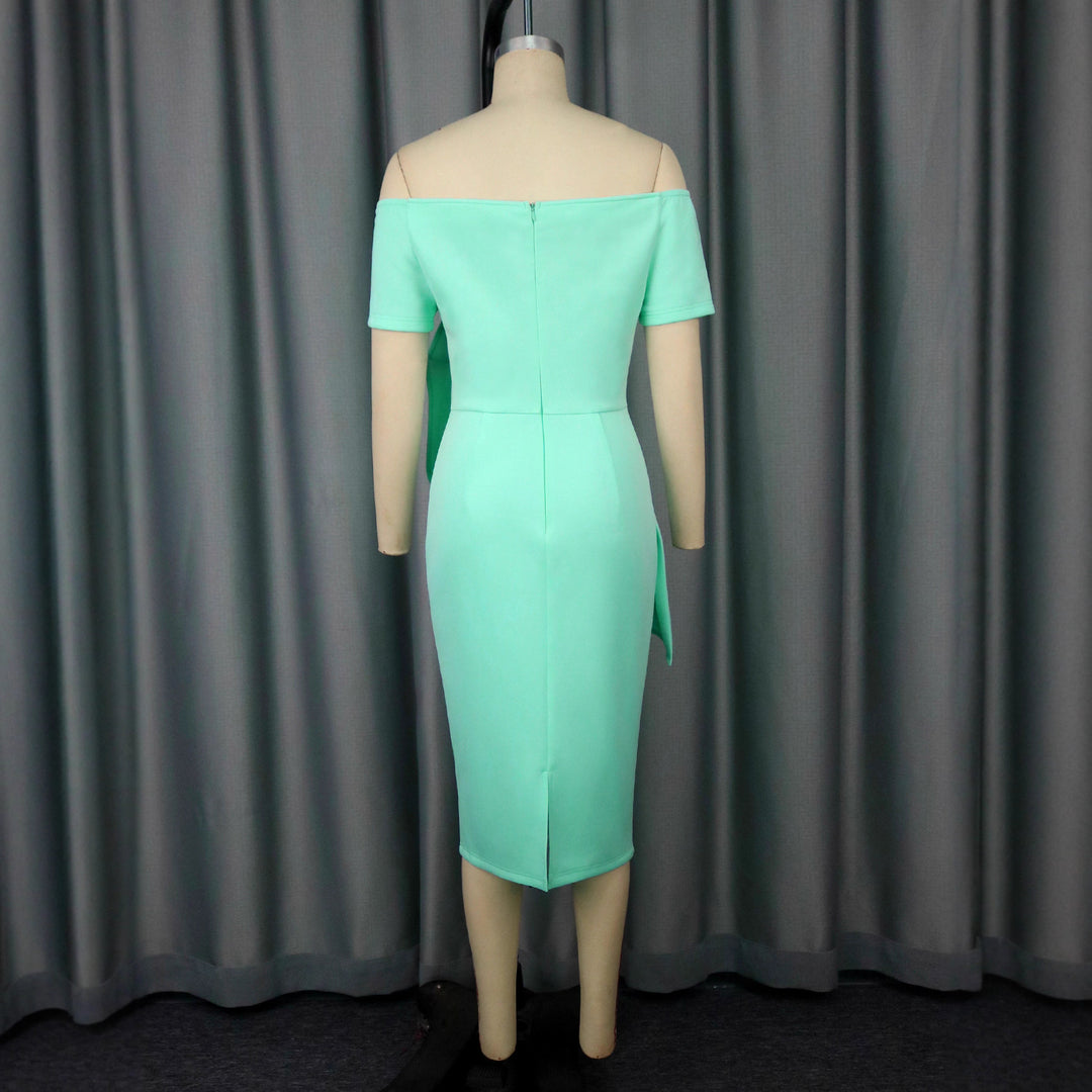 Damer Eleganta Cocktailklänning med asymmetrisk draperingsdesign Mirla-Eva Jonsson