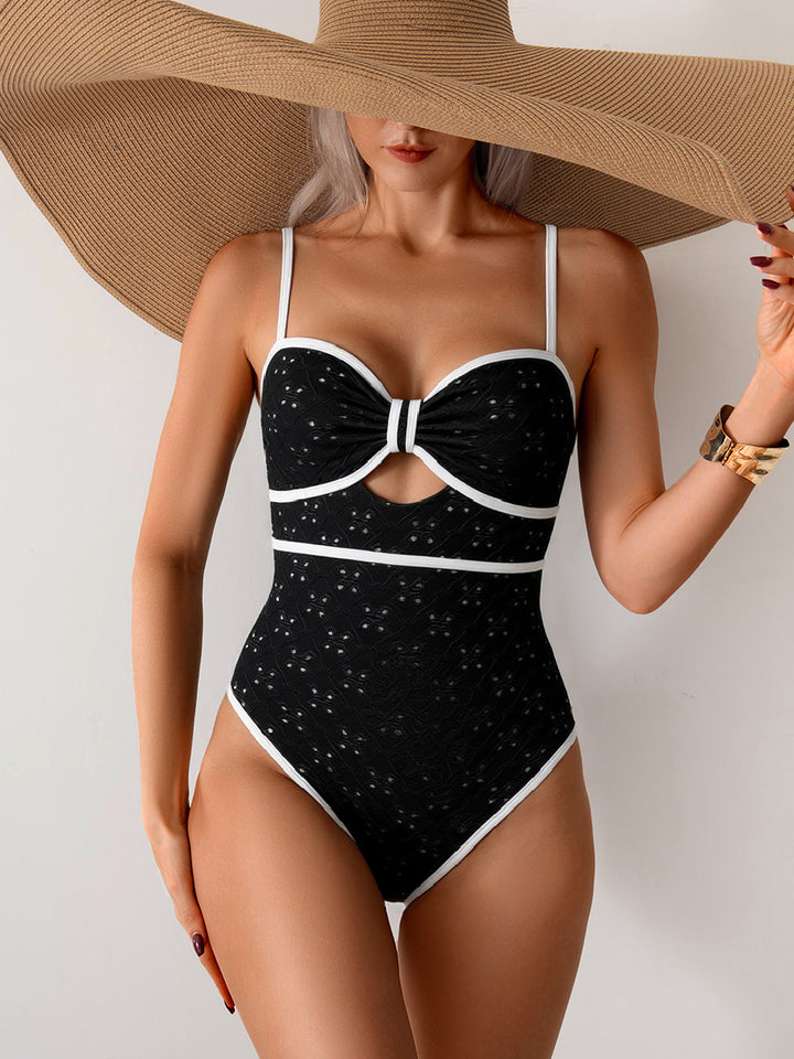 Damen Eleganter Einteiler Badeanzug mit modischem Knotendesign Echo Archiv