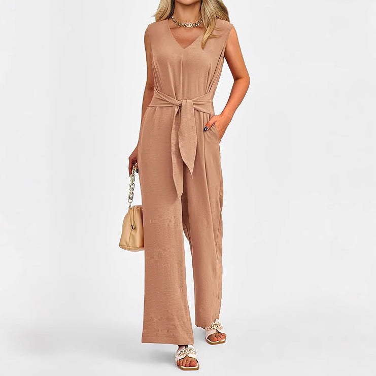 Damer Elegant Jumpsuit med V-ringning och figursydd knytbälte Eva Jonsson