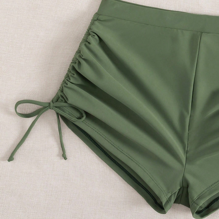 Damen Sportlicher Bikini mit gerafften Shorts Echo Archiv