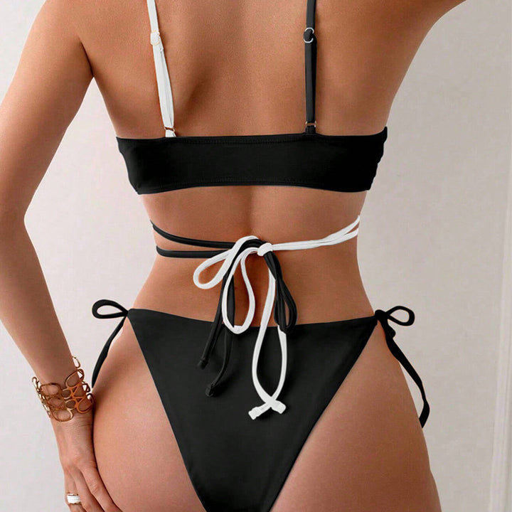 Damen Bikiniset mit verstellbaren Trägern und sexy Schnürdetails Echo Archiv
