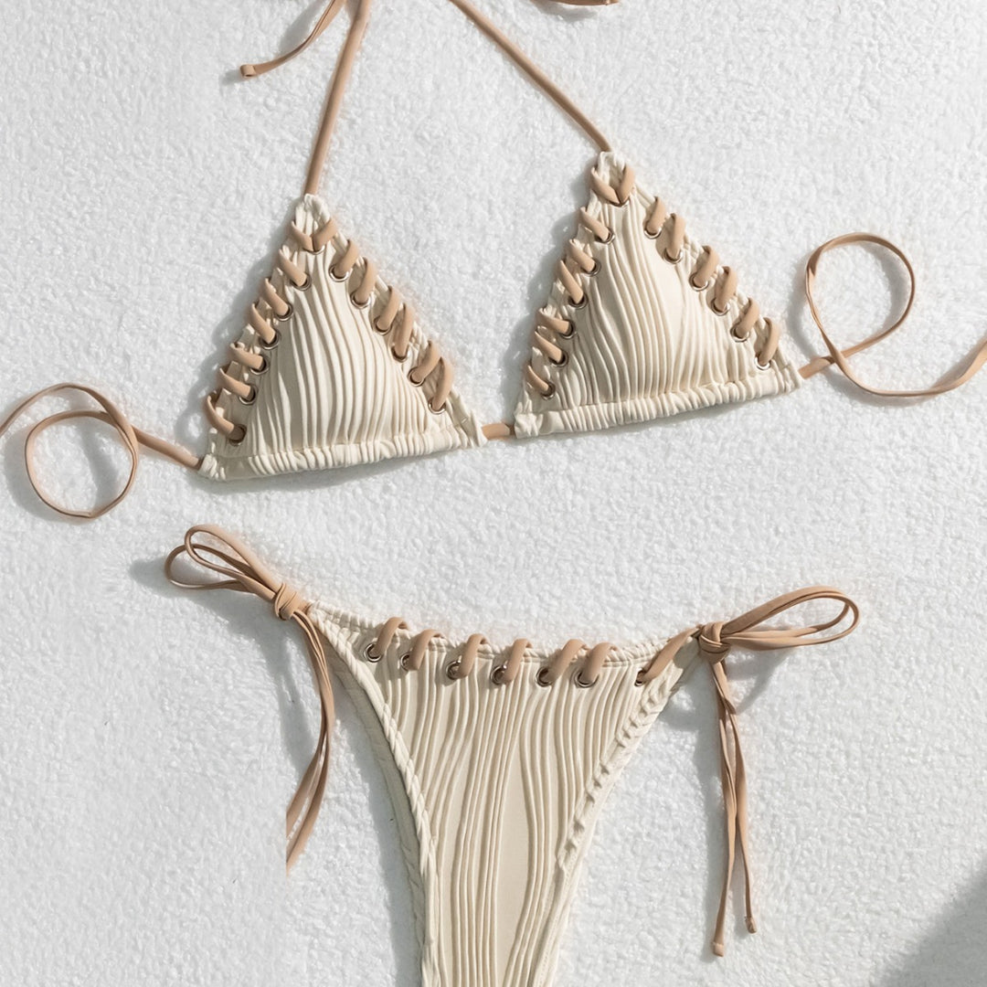 Damen Triangel-Bikini mit kontrastierenden Schnürdetails Echo Archiv