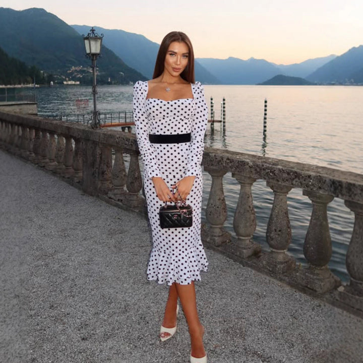 Dame Polka-Dot Klänning med Volanger och Midjebälte Eva Jonsson