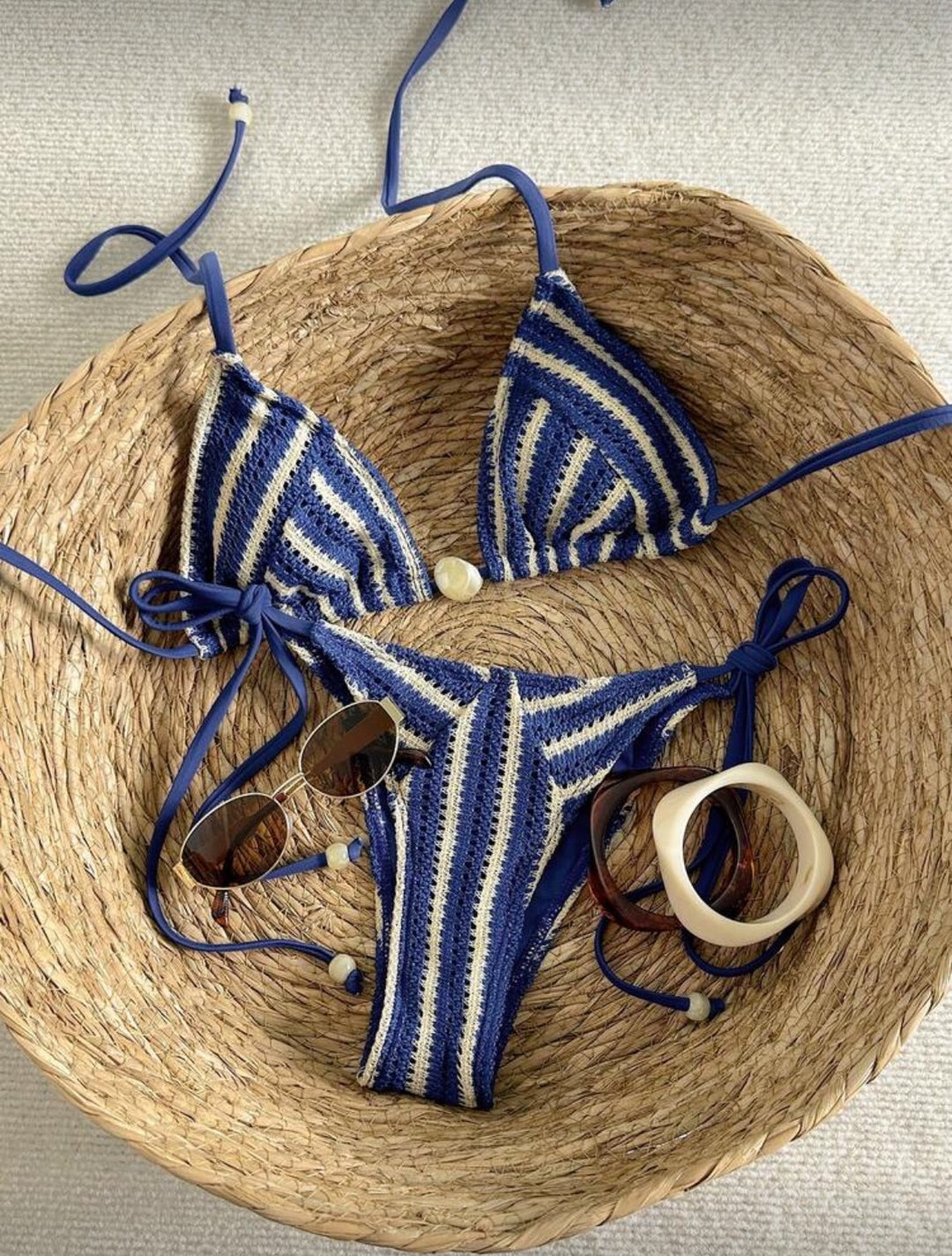 Damen Handgehäkelter Bikini mit maritimem Streifenmuster Echo Archiv
