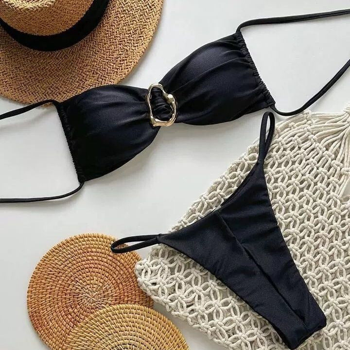 Damen Bikinis mit dekorativem Accessoire Echo Archiv