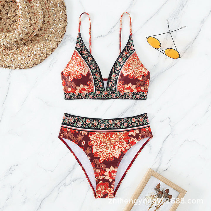 Damen Triangle-Bikini mit floralem Design und modischen Details Echo Archiv