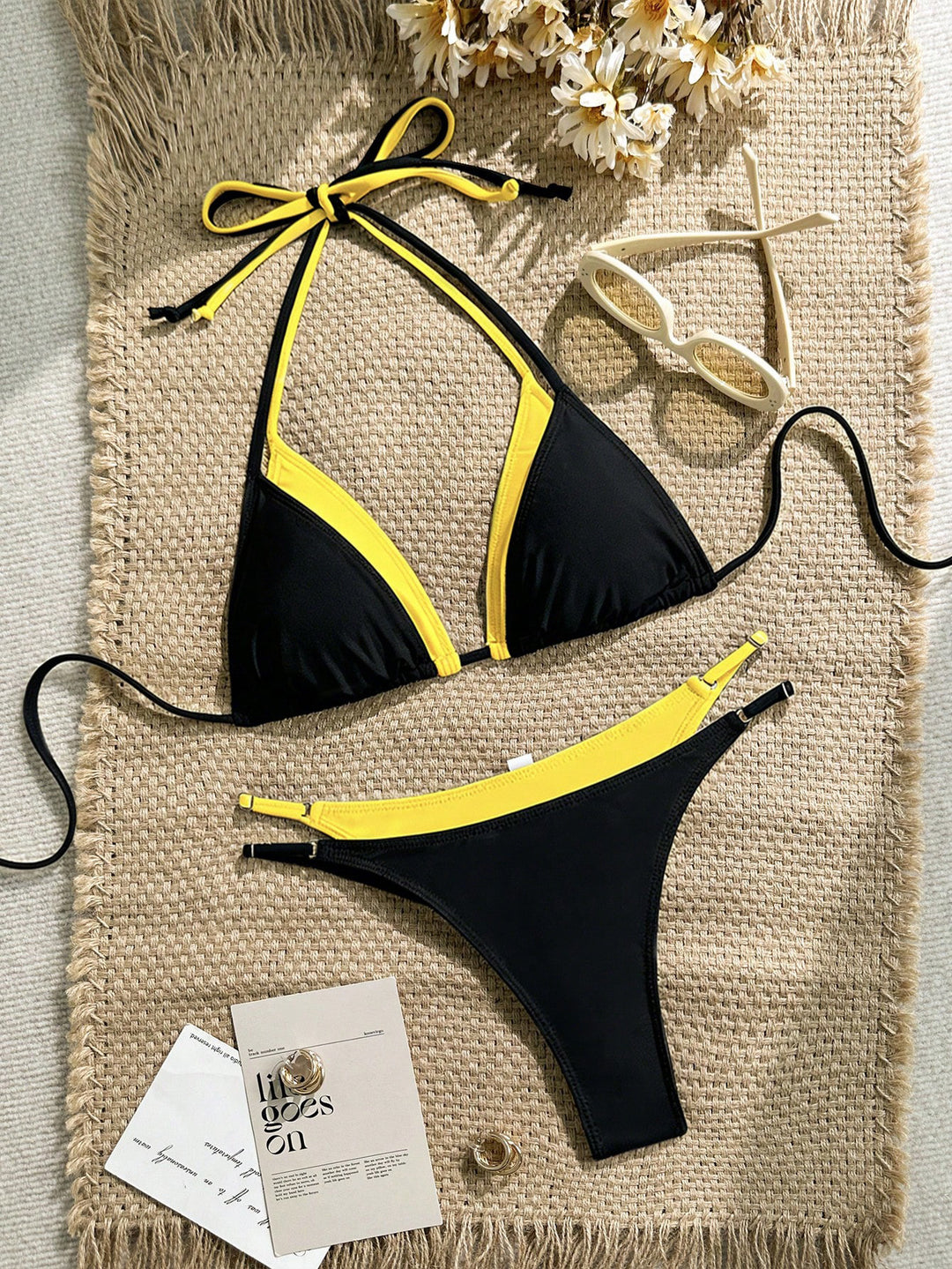 Damen Triangel-Bikini mit verstellbaren Trägern und kontrastrierendem Farbdesign Echo Archiv