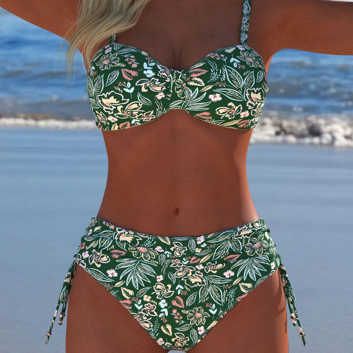 Dame Bikini-set med stiligt rutig mönster och guldfärgade accenter Mirla-Eva Jonsson