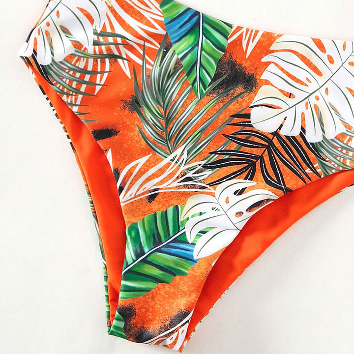 Damen Bandeau-Bikini mit hochgeschnittenem Unterteil Echo Archiv