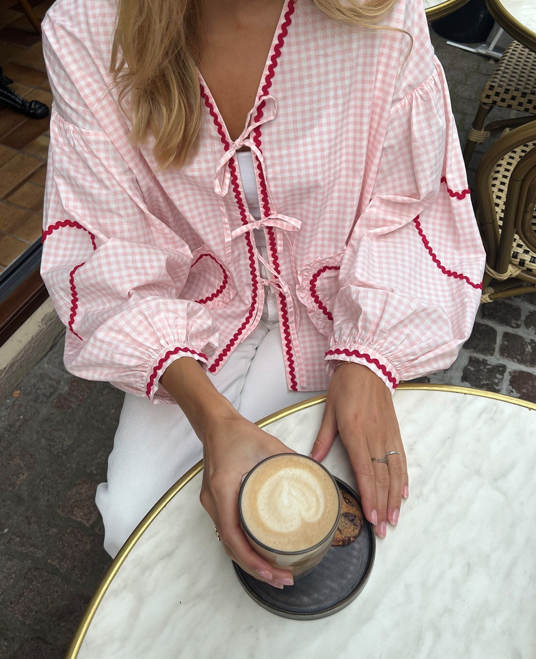 Överdimensionerad blus - Långärmad - Rosa - Topp med knytfront - Damkläder-Eva Jonsson