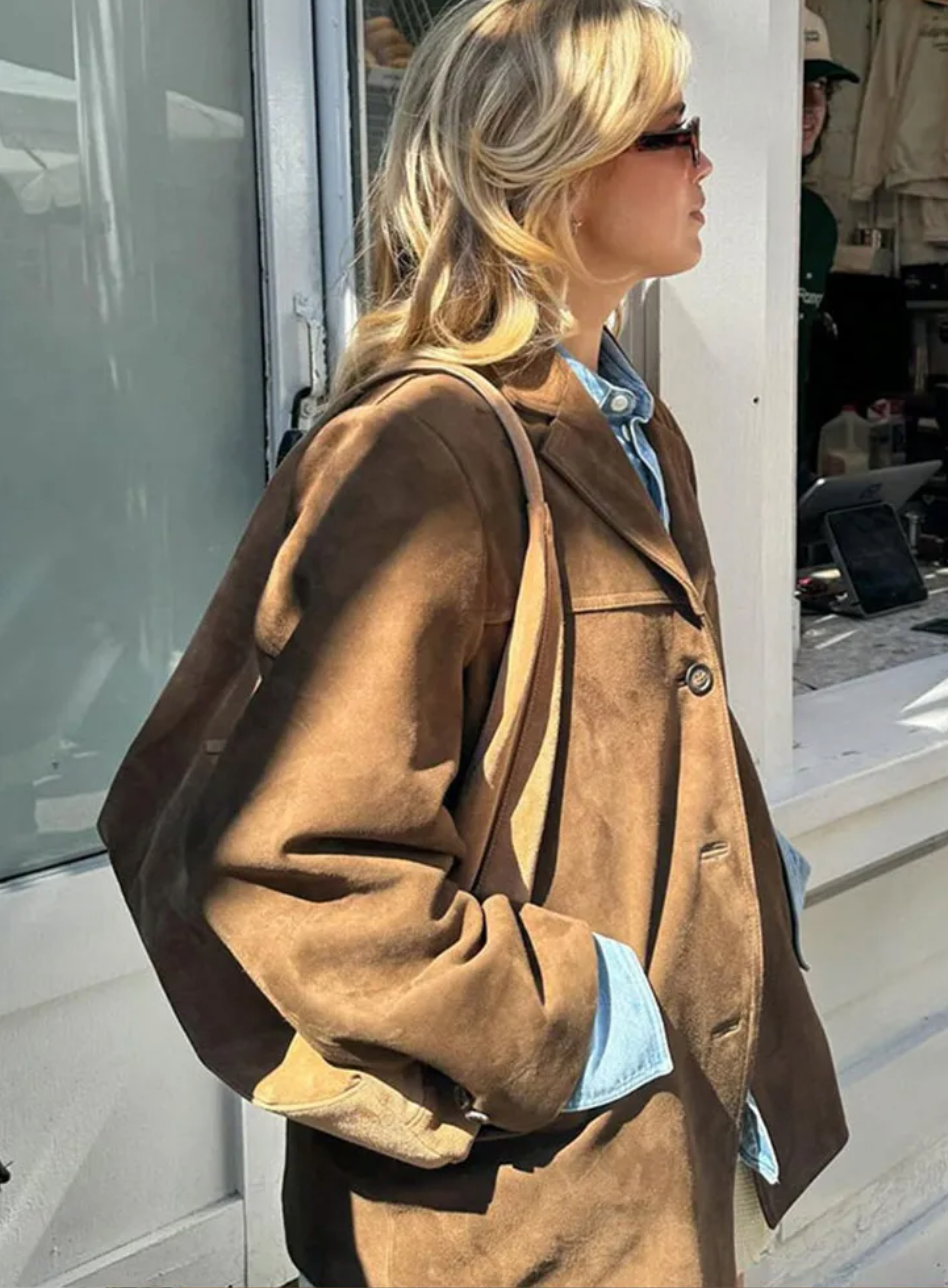 Oversized Jacka - Brun enkelknäppt höstjacka i mocka för dam-Eva Jonsson