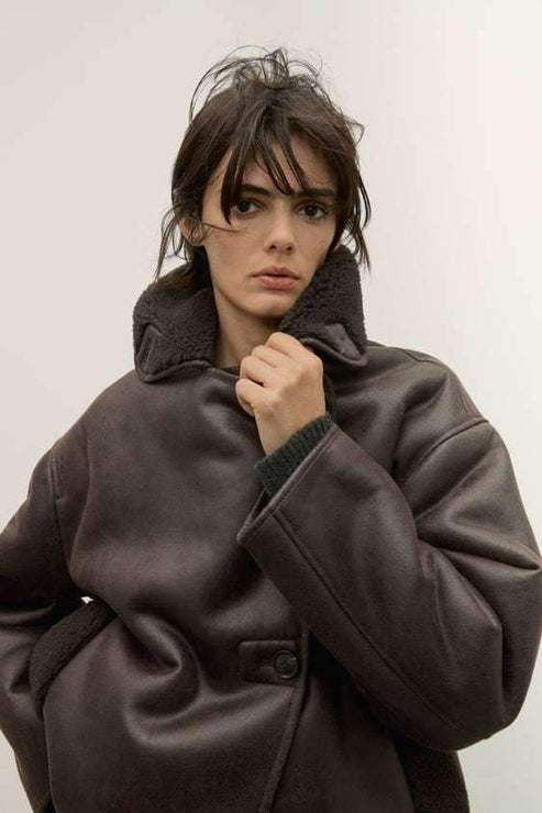 Oversized Jacket - Pälsfodrad Vinterjacka i läder för Kvinnor-Eva Jonsson