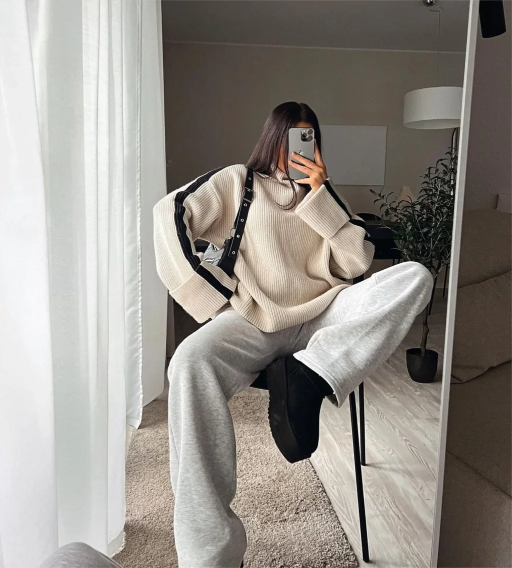Oversized tröja - Lös passform - Turtleneck - Stickad tröja - Damkläder-Eva Jonsson