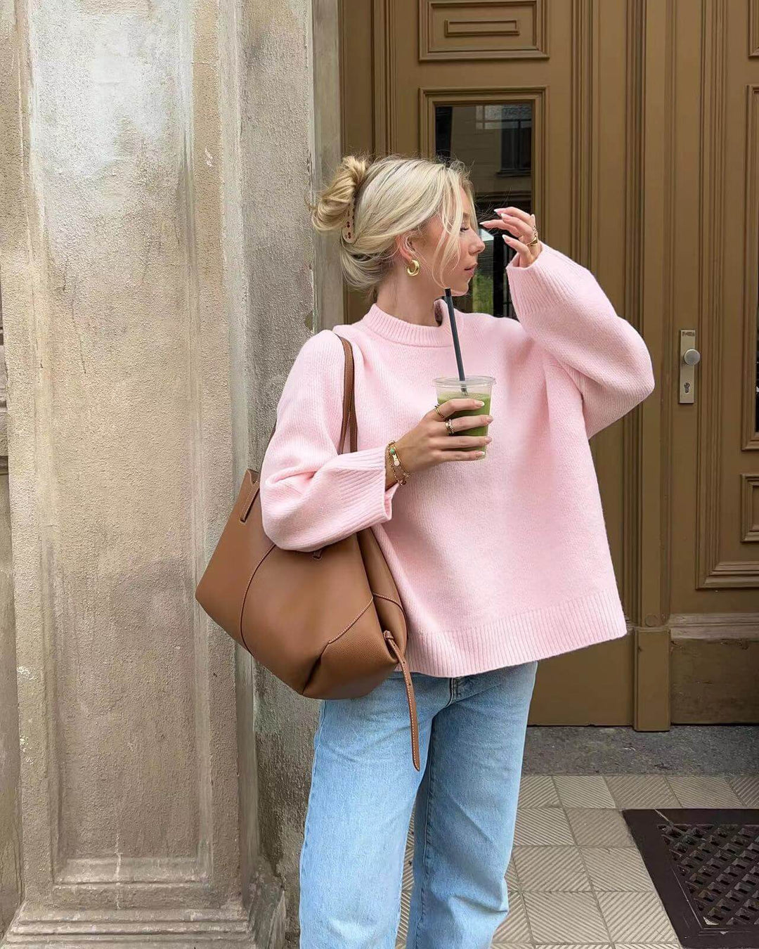 Oversized tröja - Rosa - Rund hals - Oversized pullover - Stickade plagg för damer-Eva Jonsson