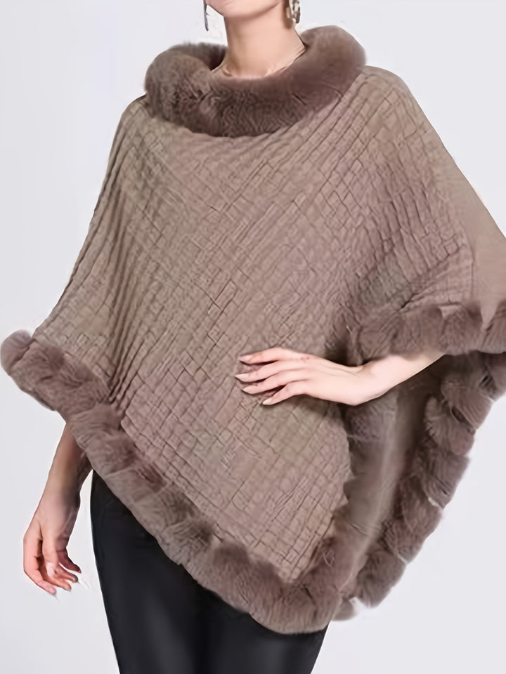 Pälsponcho - Snygg - Fuskpäls - Stickad poncho - Damkläder-Eva Jonsson