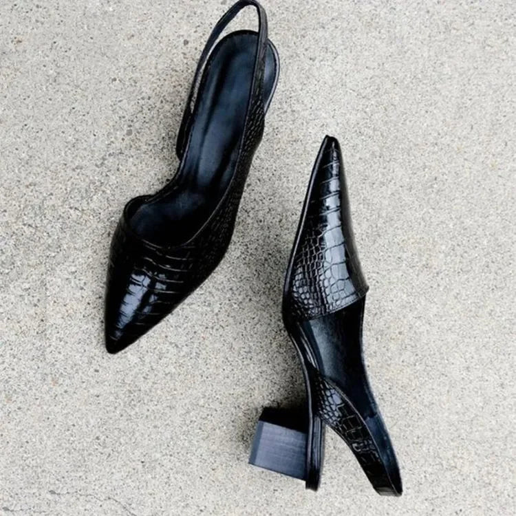 Pumps med Brun Färg & Klassisk Design Mirla-Eva Jonsson