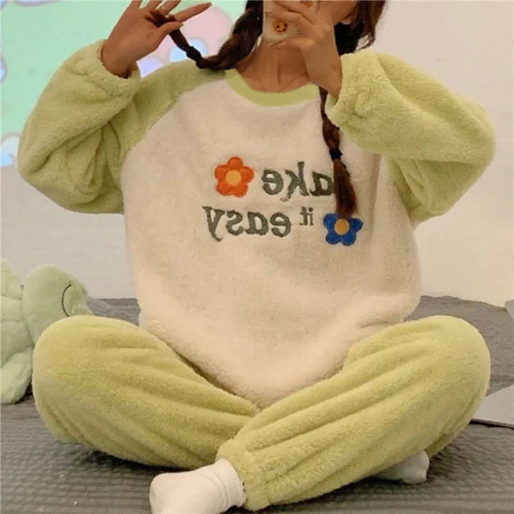 Pyjamas i fleece - fluffig - långärmad - vinterpyjamas för kvinnor - loungewear-Eva Jonsson