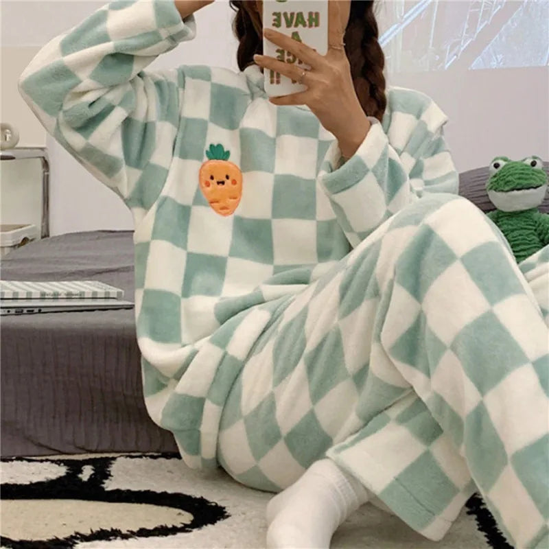 Pyjamas i fleece - fluffig - långärmad - vinterpyjamas för kvinnor - loungewear-Eva Jonsson