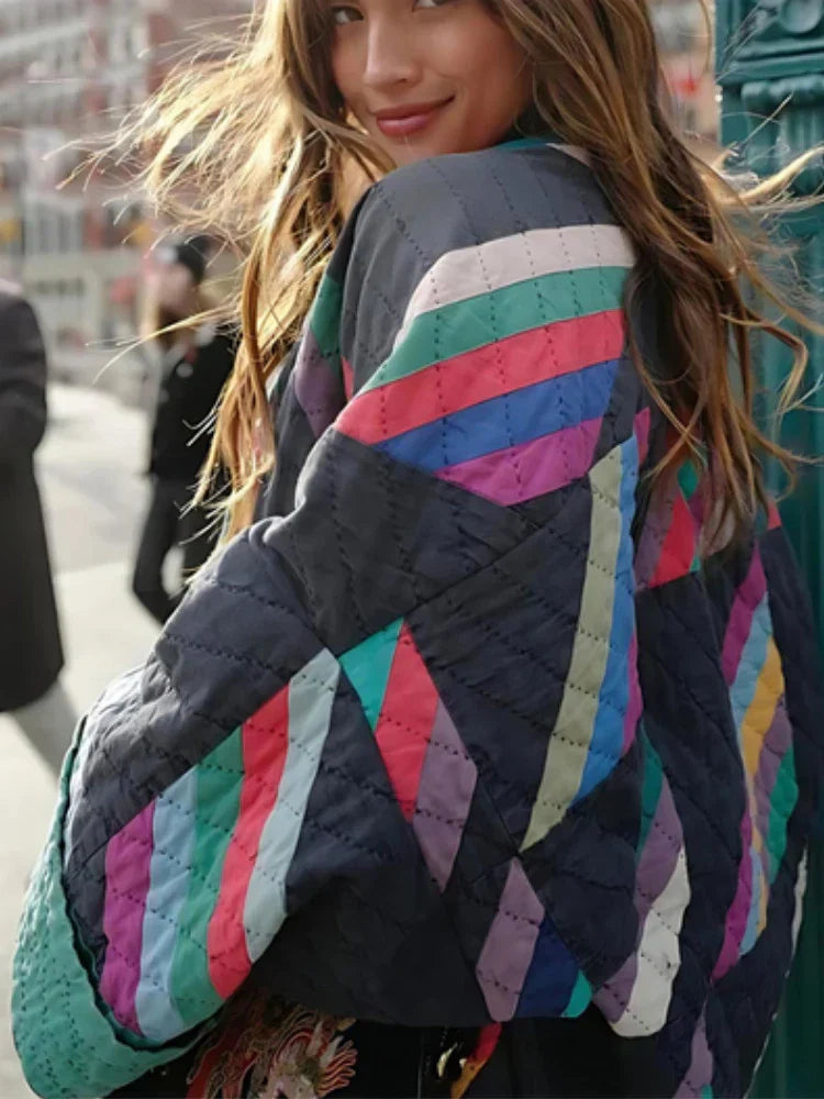 Quiltad jacka - Färgstark vinterjacka för kvinnor med öppen front och överdimensionerad storlek-Eva Jonsson