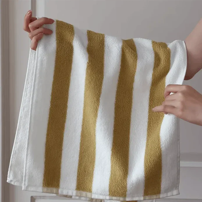 Retro Randig Handduk (Chunky)-Eva Jonsson