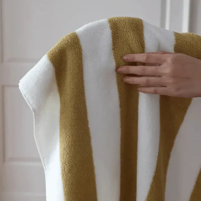 Retro Randig Handduk (Chunky)-Eva Jonsson