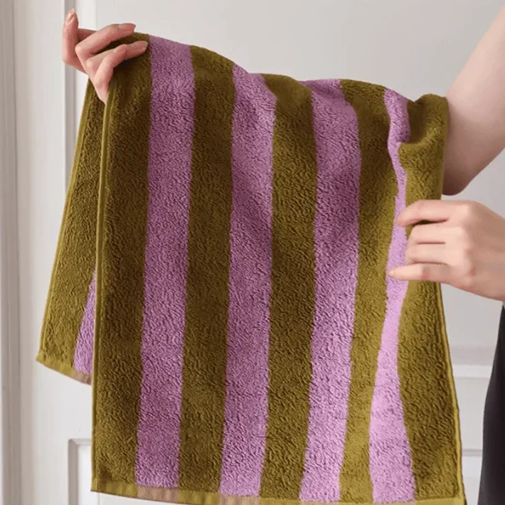 Retro Randig Handduk (Chunky)-Eva Jonsson
