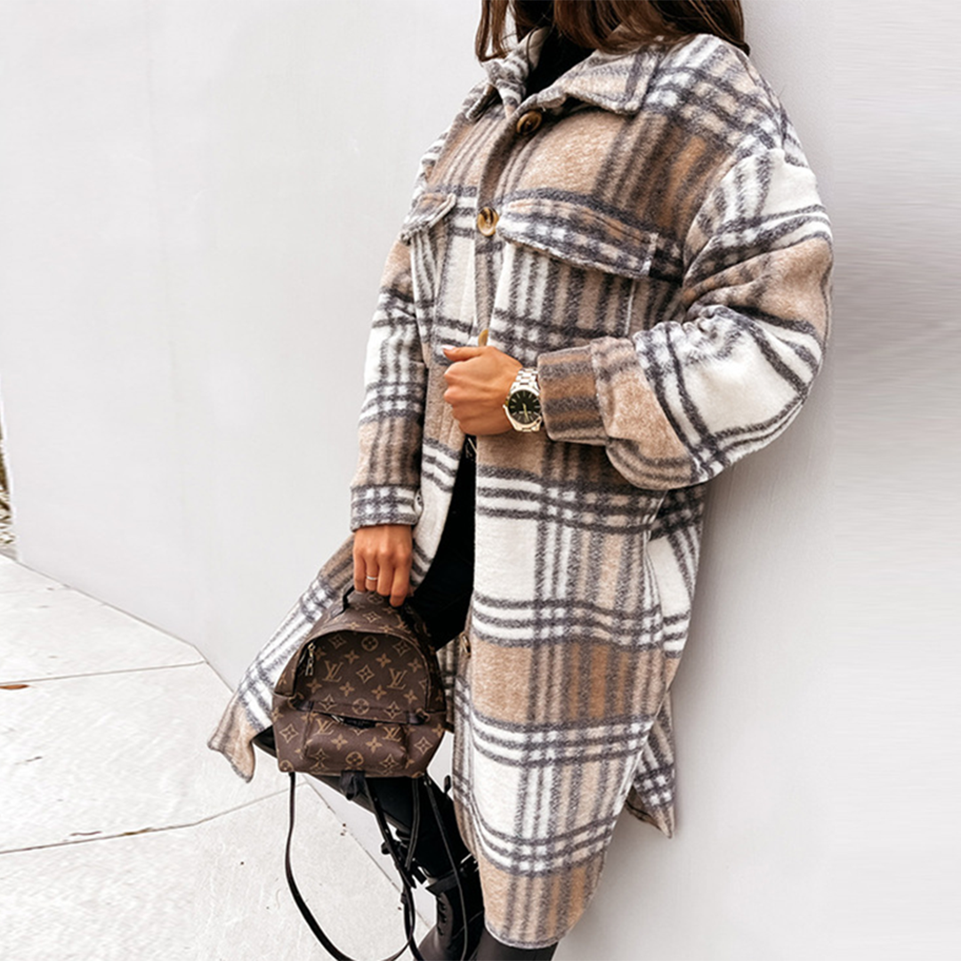 Rutig kappa - Oversized - Knappslå - Ullkappa - Damjacka-Eva Jonsson