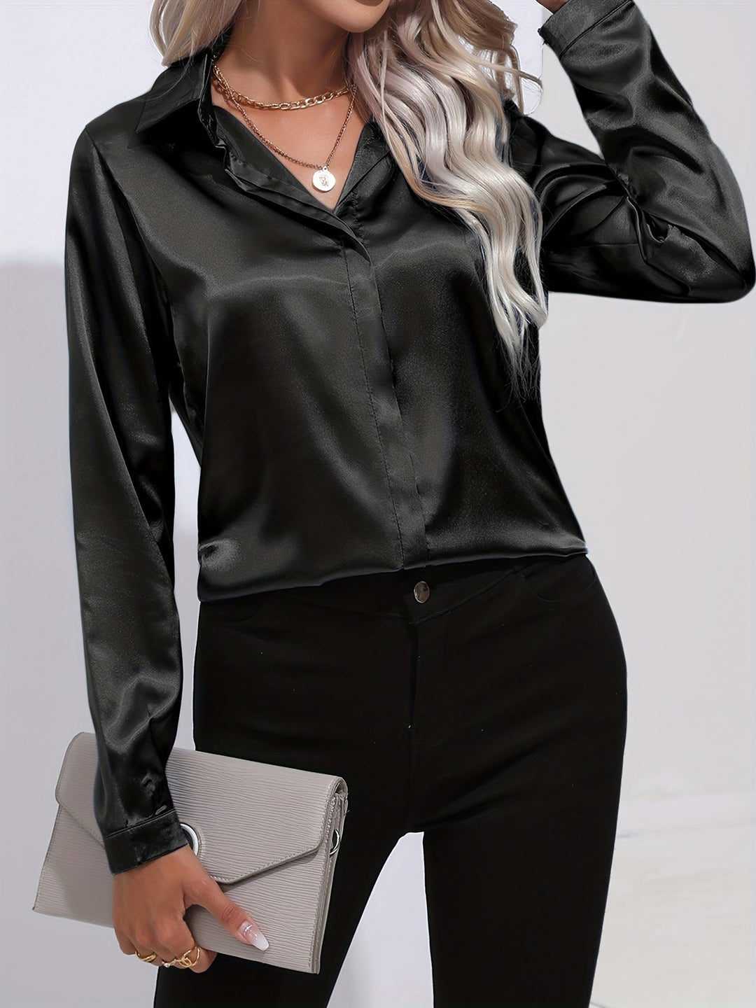 Satin Blouse - Glänsande Långärmad Skjorta med Knappar för Kvinnor-Eva Jonsson