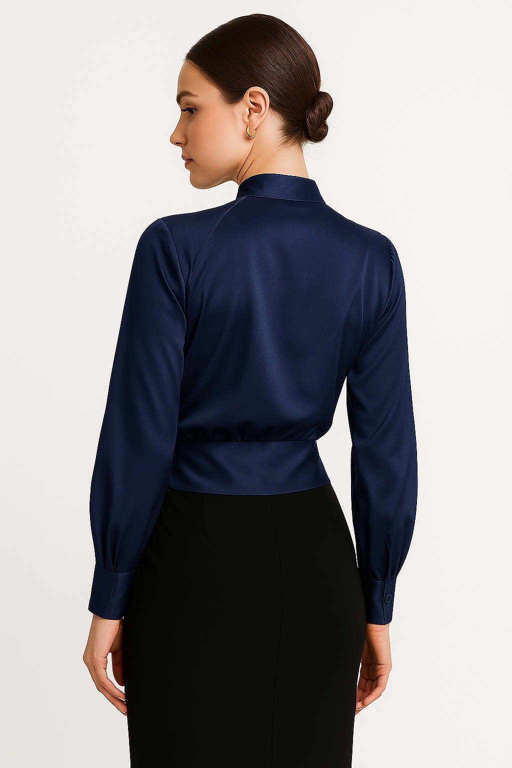 Satinblus - Långärmad - V-hals - Satinskjorta - Blus för kvinnor-Eva Jonsson