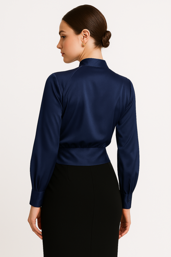Satinblus - Långärmad - V-hals - Satinskjorta - Blus för kvinnor-Eva Jonsson