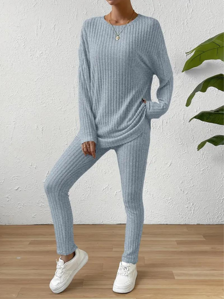 Selena matchande set | Tvådelat, stickat loungewear-set för kvinnor-Eva Jonsson