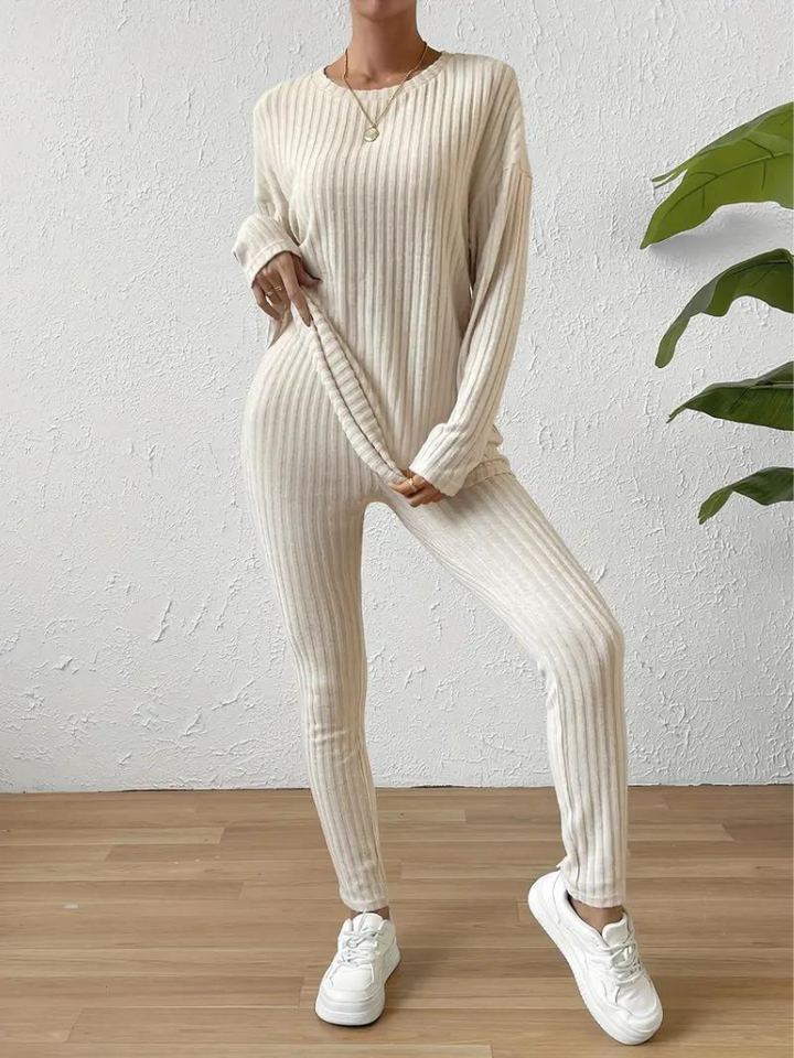 Selena matchande set | Tvådelat, stickat loungewear-set för kvinnor-Eva Jonsson