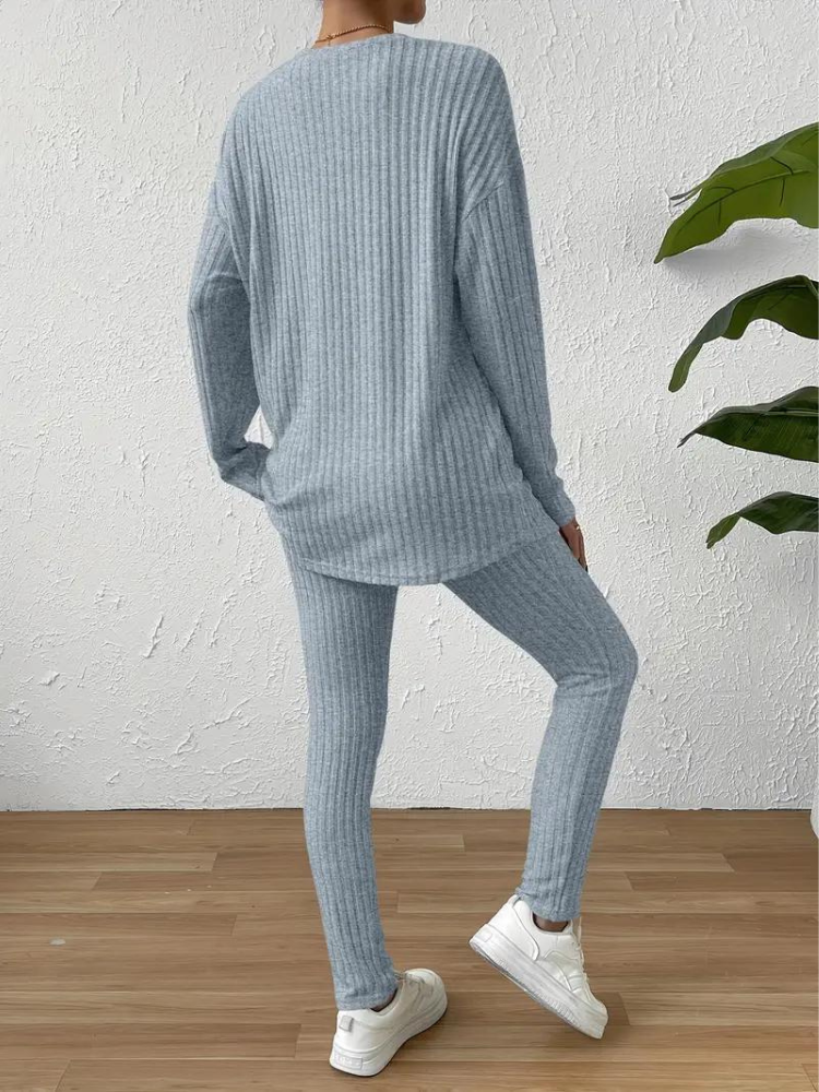 Selena matchande set | Tvådelat, stickat loungewear-set för kvinnor-Eva Jonsson