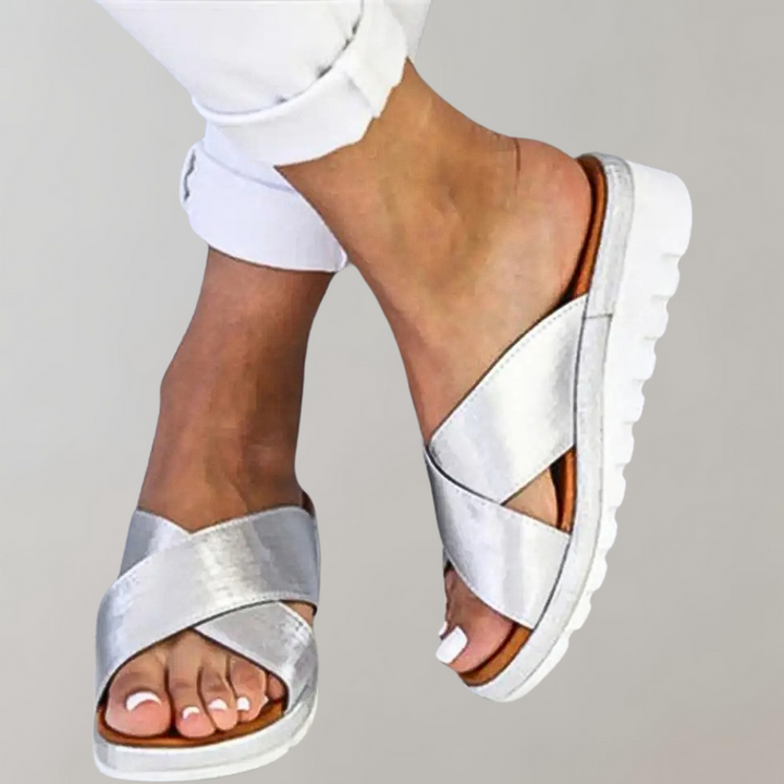 Slip-On Sandals - Damsandaler med gummisula och låg kil för sommaren-Eva Jonsson