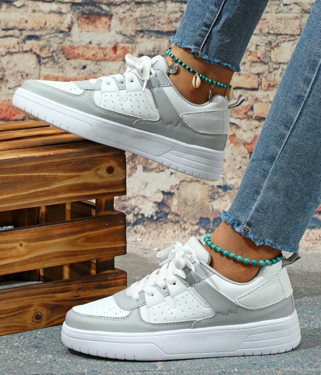 Sneakers för kvinnor - Bekväma - Snörning - Skate skor - Casual Sneakers-Eva Jonsson
