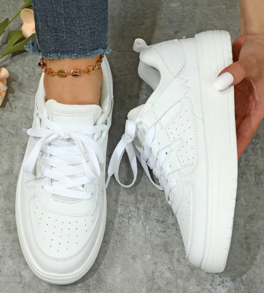 Sneakers för kvinnor - Bekväma - Snörning - Skate skor - Casual Sneakers-Eva Jonsson