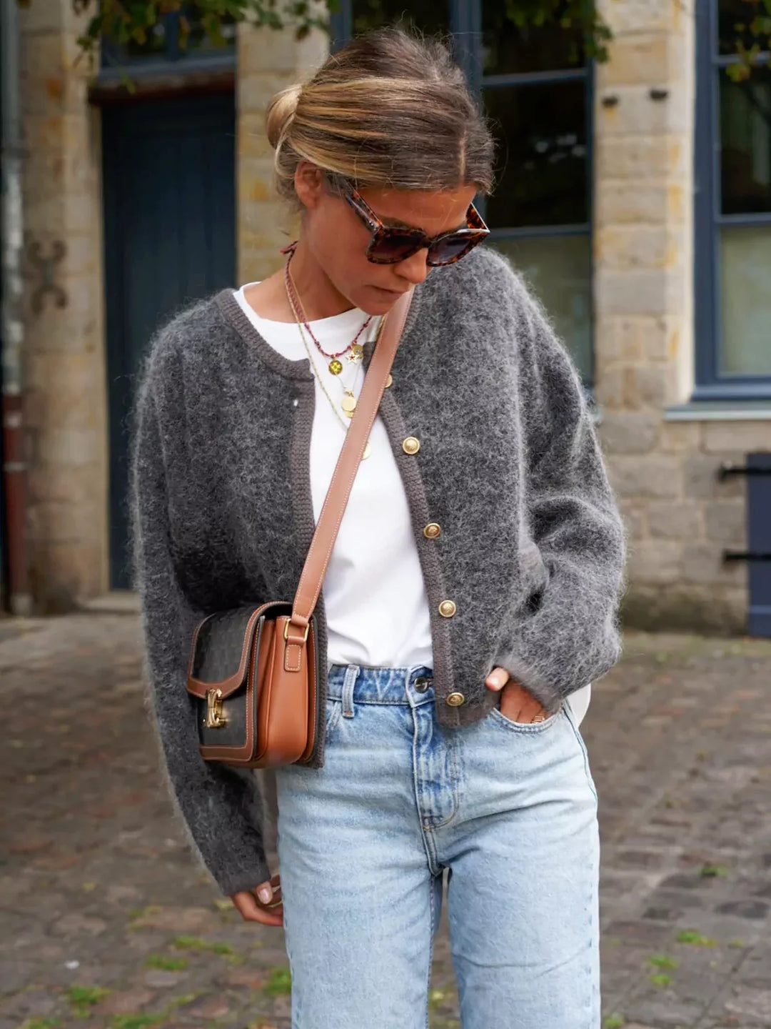 Stickad Cardigan | Grå | Knäppt | Fluffig Cardigan | Dam Cardigan-Eva Jonsson