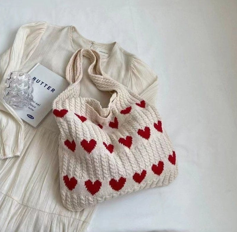 Stickad Tote Bag | Hjärttryck | Stickad | Axelremsväska | Shopper Bag-Eva Jonsson