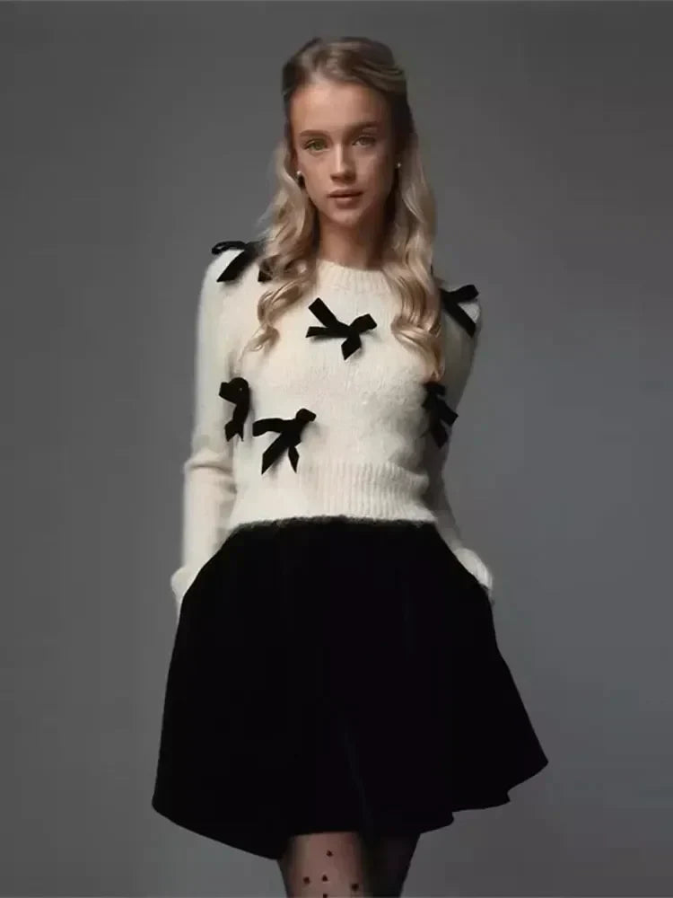 Stickad Tröja | Bowtie | Vit | Stickad Tröja | Damstickat-Eva Jonsson