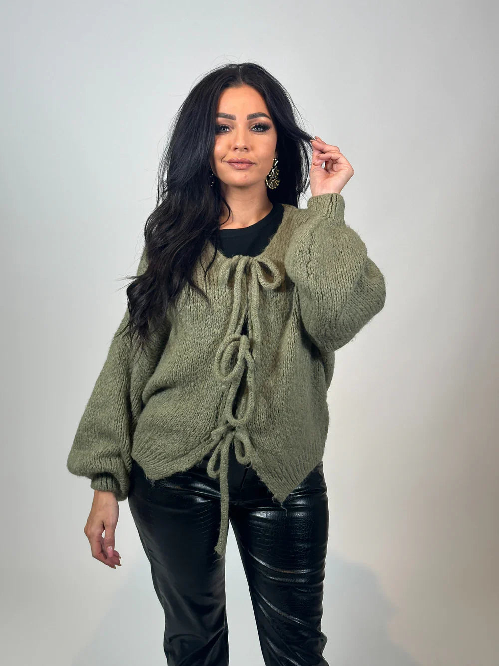 Stickad kofta | Oversized | Chunky | Knytbluskofta | Damstickat-Eva Jonsson