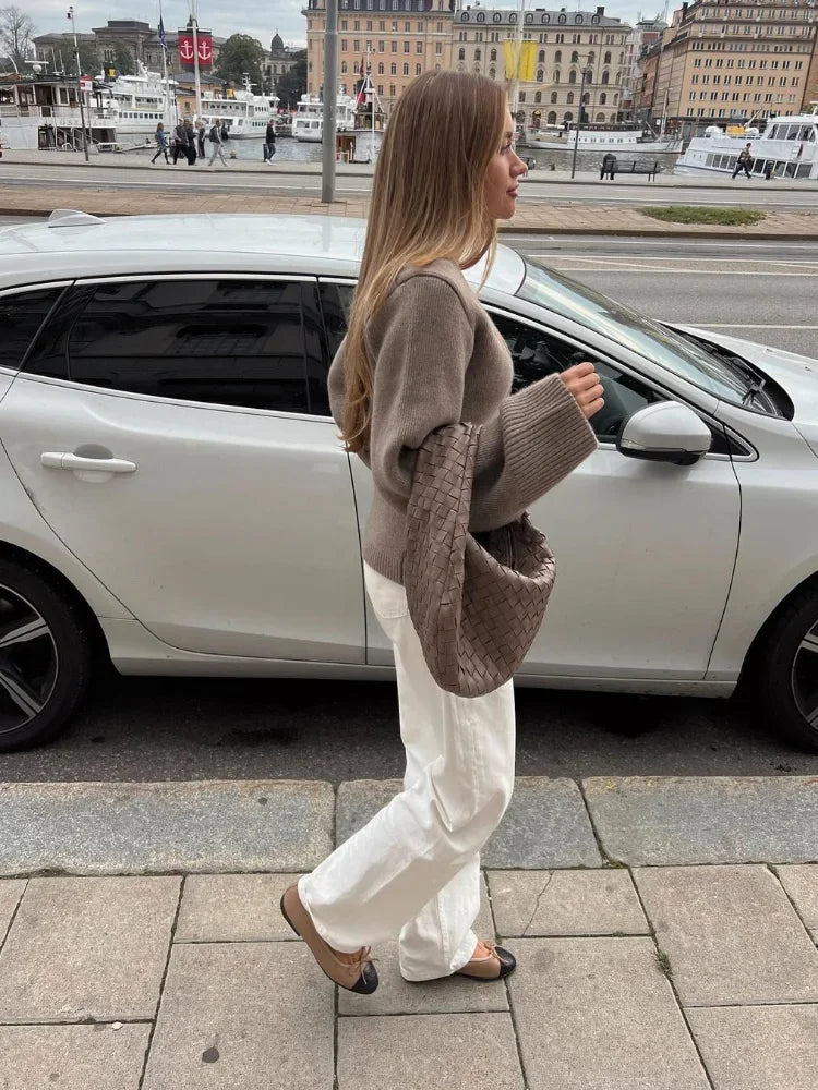 Stickad kofta | V-ringad | fickor | knäppt kofta | damkofta-Eva Jonsson