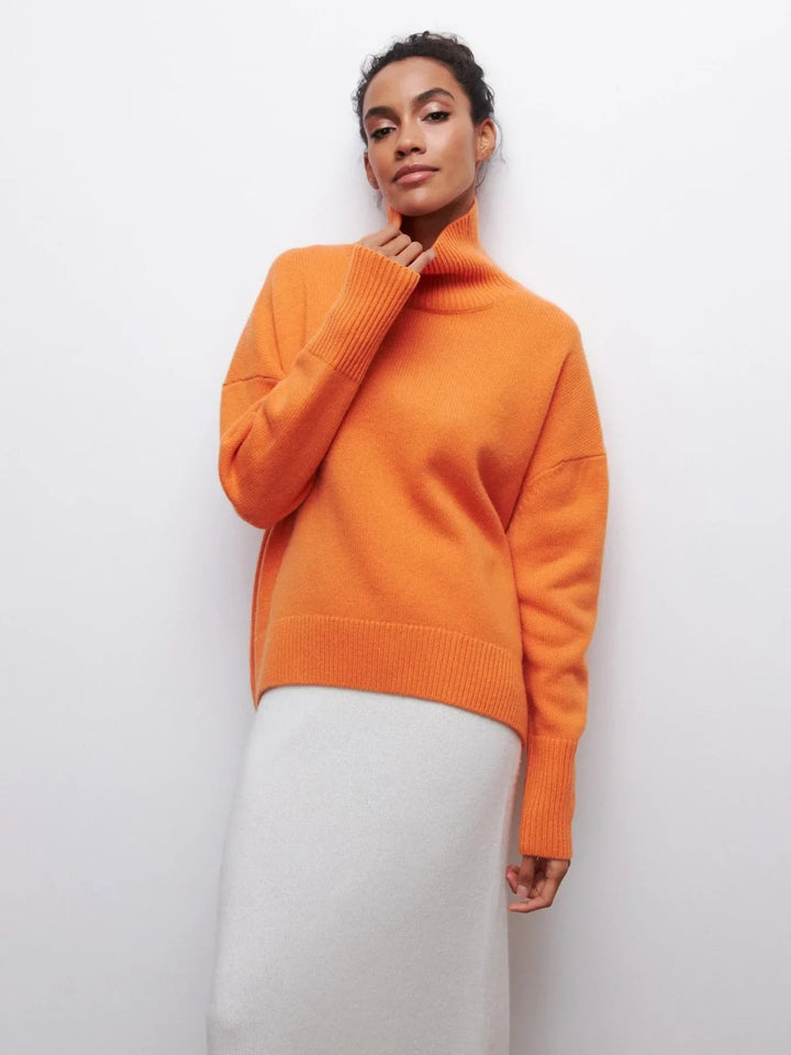 Stickad sköldpaddshals - Oversized - Loose Fit - Sköldpaddshalsad tröja - Damtröjor-Eva Jonsson