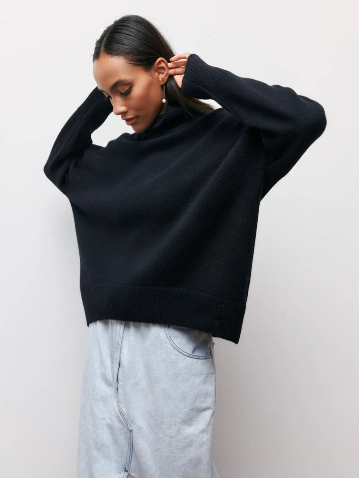 Stickad sköldpaddshals - Oversized - Loose Fit - Sköldpaddshalsad tröja - Damtröjor-Eva Jonsson